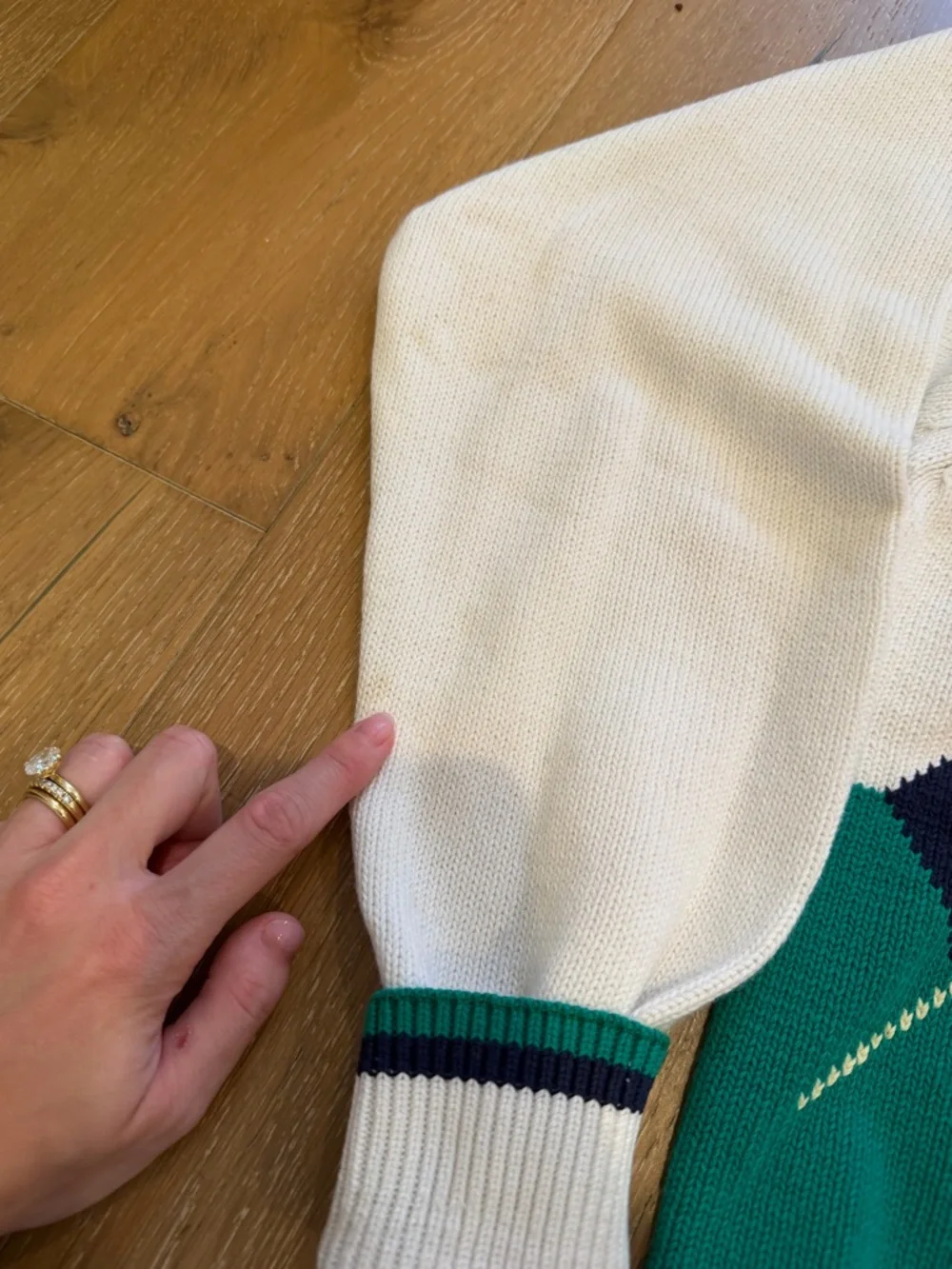 Masters Vintage V Neck Sweater - size Large - Picture 4 of 9